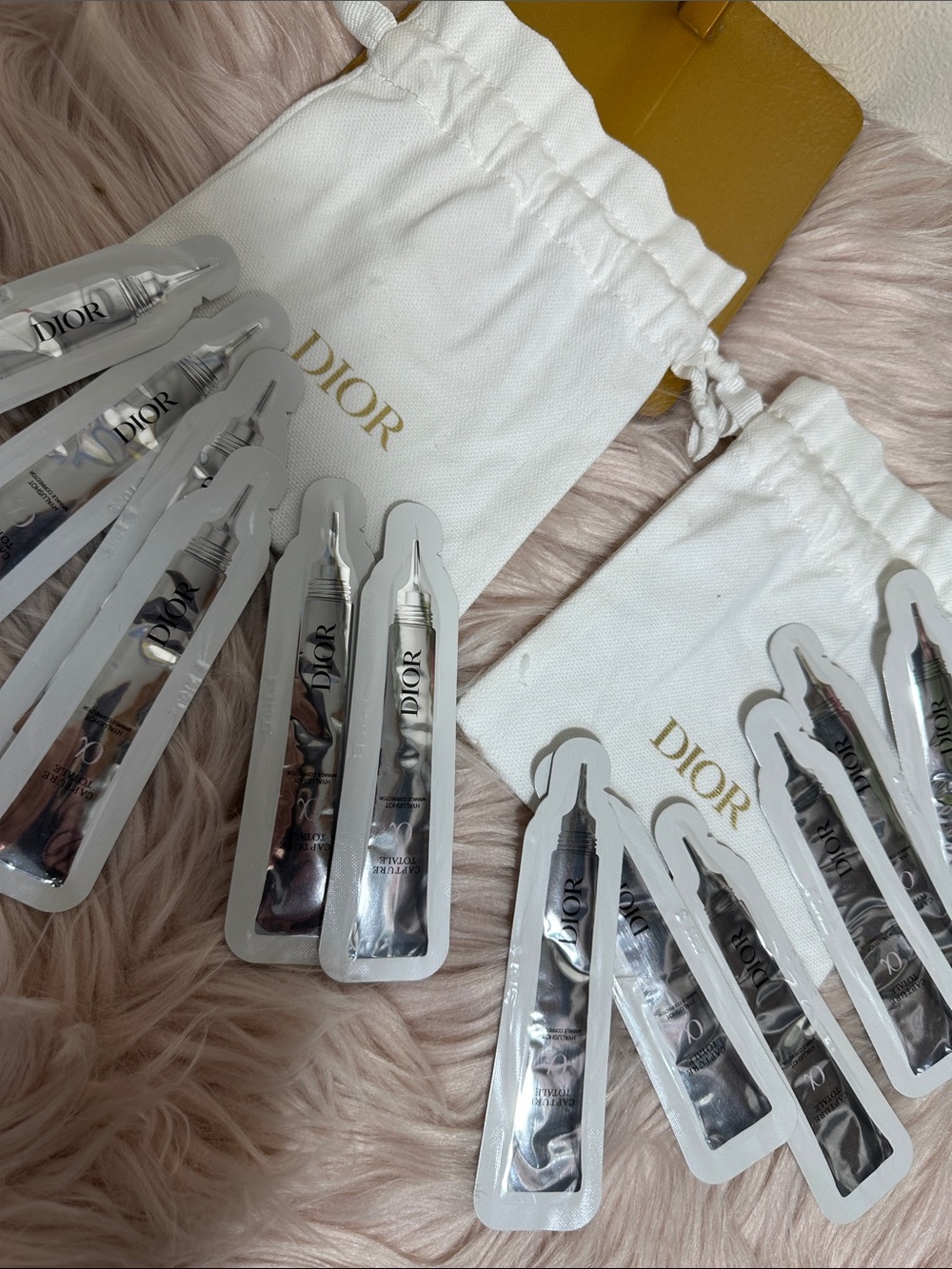Dior 1ml Sample wrinkle corrector with White Drawstring Bag